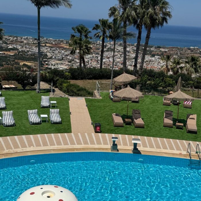 Chnaris-Pool10